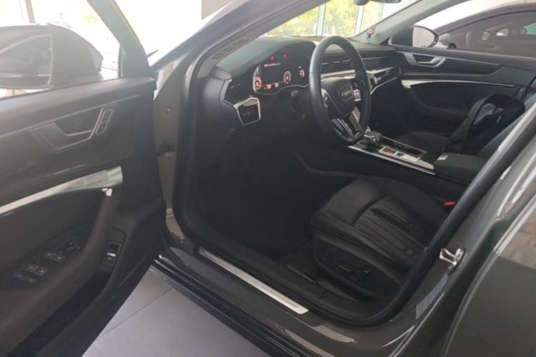 Used Audi A6 2021 allroad quattro Explorer 55 TFSI Prestige Off-Road Model Driver Seat
