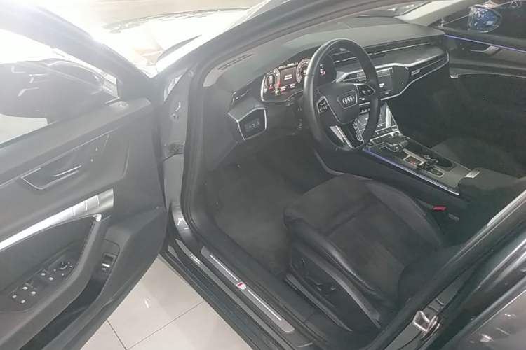 Used Audi A6 2021 Avant Avant-garde 45 TFSI Prestige Dynamic Edition Driver Seat