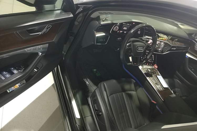 Used Audi A6 2021 allroad quattro Explorer 55 TFSI Prestige Off-Road Model Driver Seat