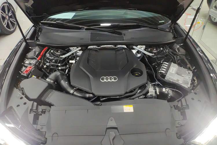 Used Audi A6 2021 allroad quattro Explorer 55 TFSI Prestige Off-Road Model Engine Bay