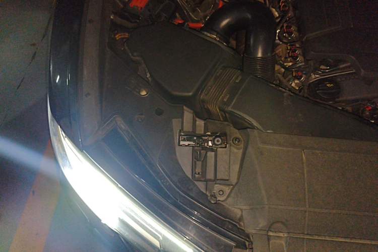 Used Audi A6 2021 Avant Avant-garde 45 TFSI Prestige Dynamic Edition Engine Bay Right