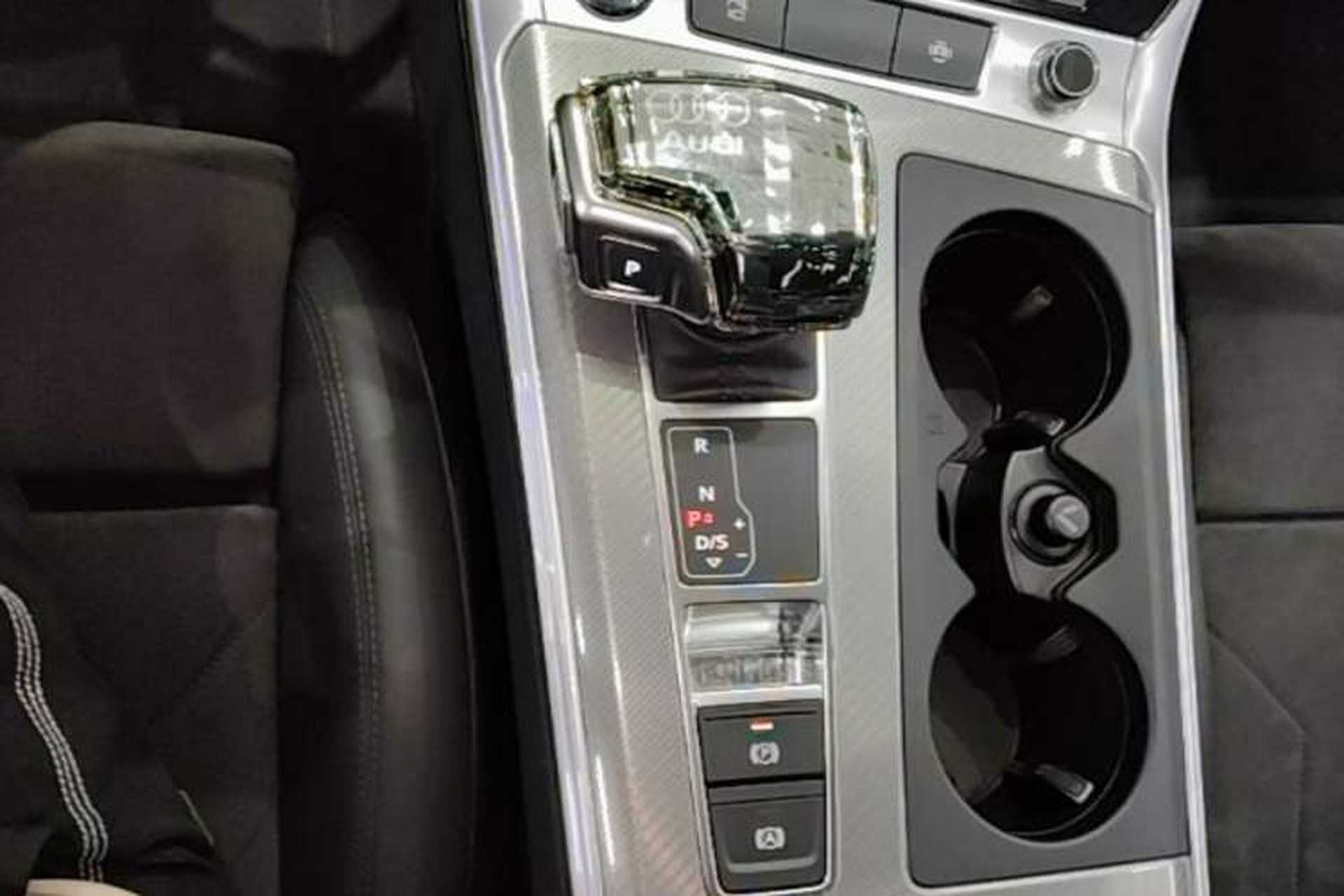 Used Audi A6 2021 Avant Avant-garde 45 TFSI Prestige Dynamic Edition Gear Lever