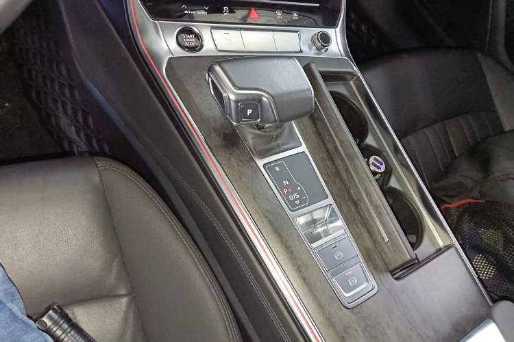 Used Audi A6 2021 allroad quattro Explorer 55 TFSI Prestige Off-Road Model Gear Lever