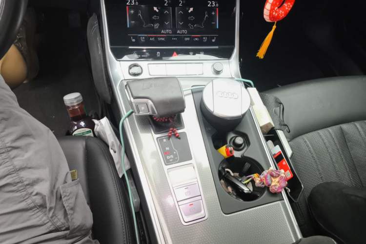 Used Audi A6 2021 allroad quattro Explorer 55 TFSI Prestige Off-Road Model Gear Lever