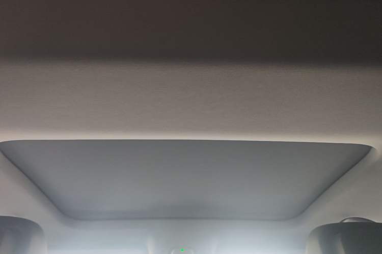 Used Audi A6 2021 allroad quattro Explorer 55 TFSI Prestige Off-Road Model Headliner