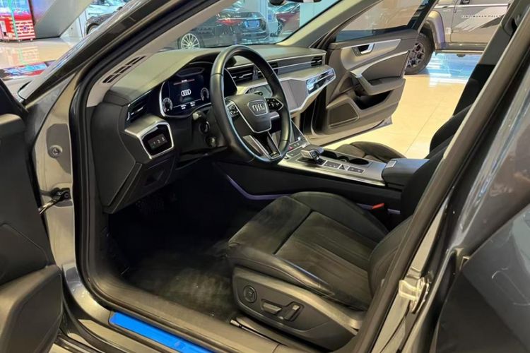 Used Audi A6 2021 Avant Avant-garde 45 TFSI Prestige Dynamic Edition Interior 2