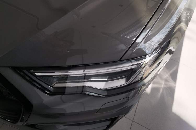 Used Audi A6 2021 Avant Avant-garde 45 TFSI Prestige Dynamic Edition Left Front Headlight