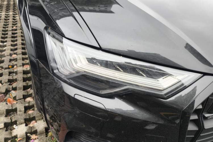 Used Audi A6 2021 allroad quattro Explorer 55 TFSI Prestige Off-Road Model Right Front Headlight