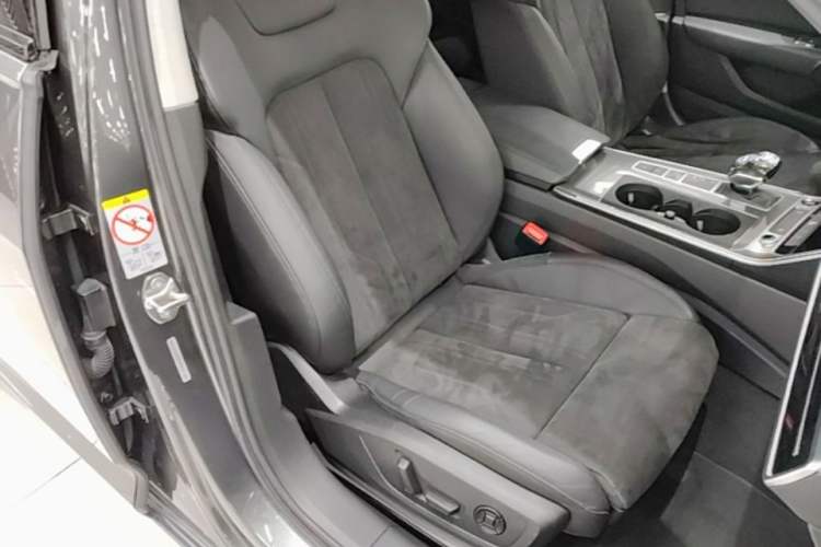 Used Audi A6 2021 Avant Avant-garde 45 TFSI Prestige Dynamic Edition Right Front Seat