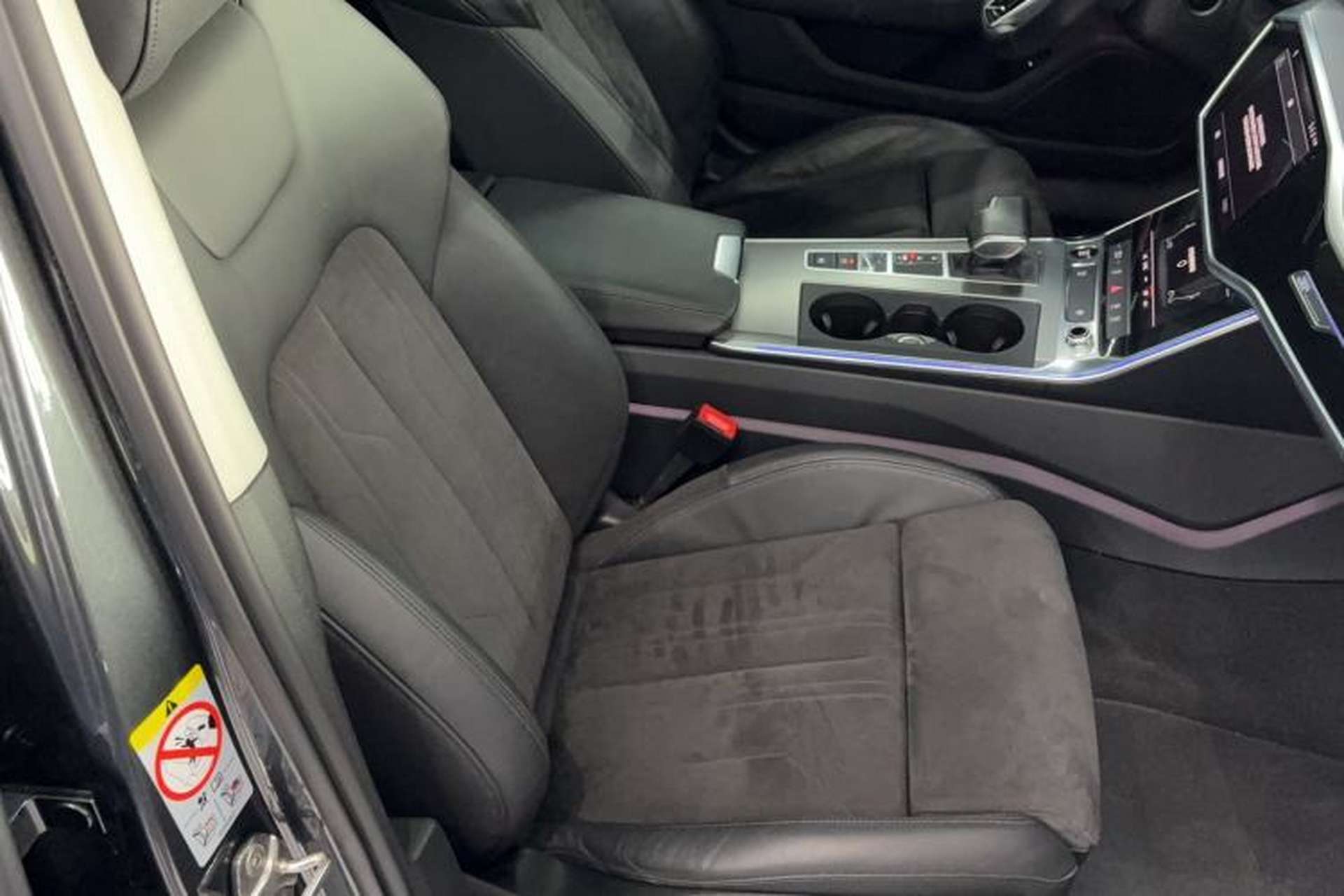 Used Audi A6 2021 Avant Avant-garde 45 TFSI Prestige Dynamic Edition Right Front Seat