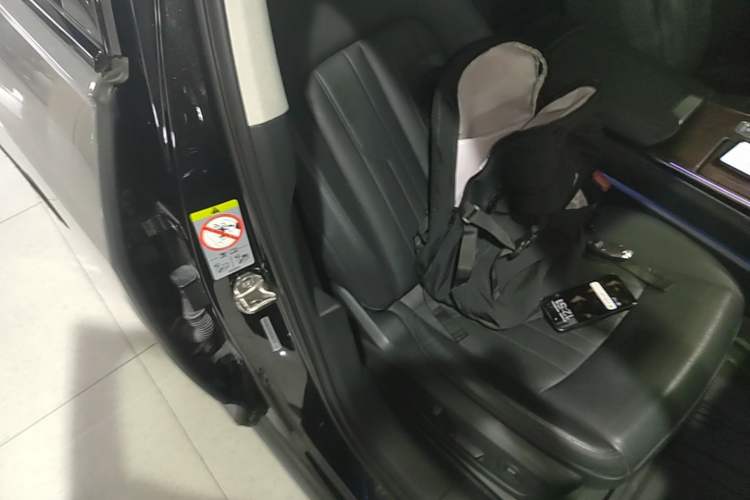 Used Audi A6 2021 allroad quattro Explorer 55 TFSI Prestige Off-Road Model Right Front Seat