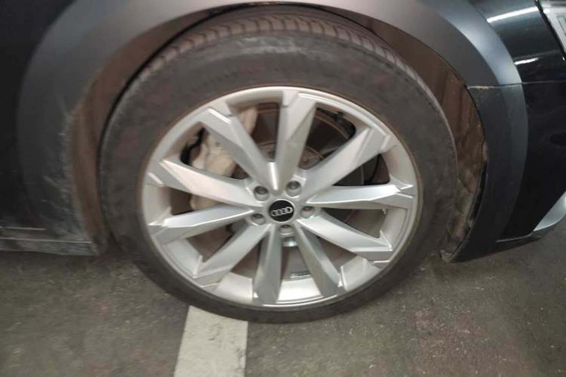 Used Audi A6 2021 allroad quattro Explorer 55 TFSI Prestige Off-Road Model Right Front Wheel Hub