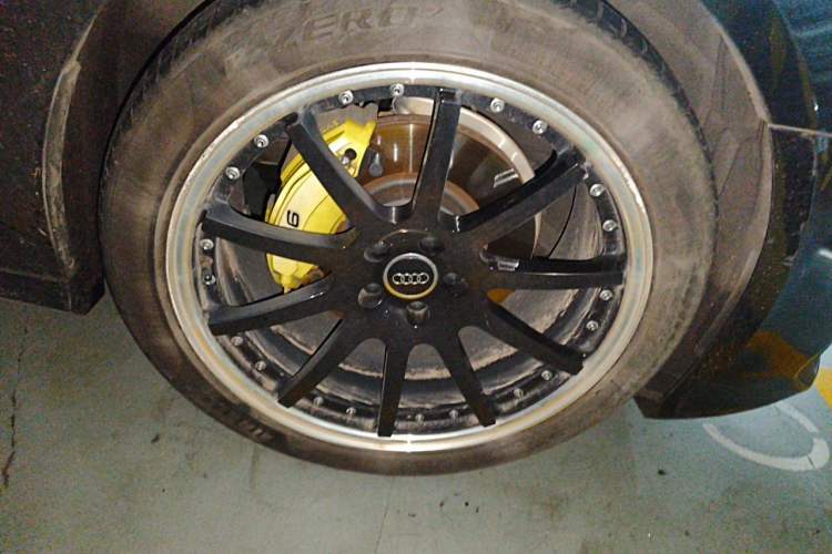 Used Audi A6 2021 Avant Avant-garde 45 TFSI Prestige Dynamic Edition Right Front Wheel Hub