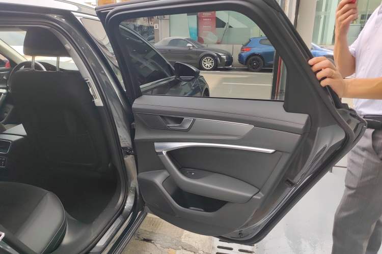 Used Audi A6 2021 Avant Avant-garde 45 TFSI Prestige Dynamic Edition Right Rear Door Interior