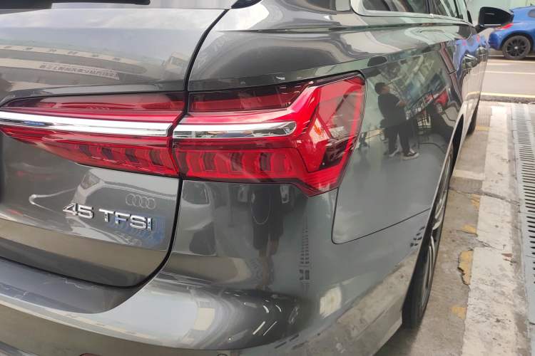 Used Audi A6 2021 Avant Avant-garde 45 TFSI Prestige Dynamic Edition Right Rear Taillight