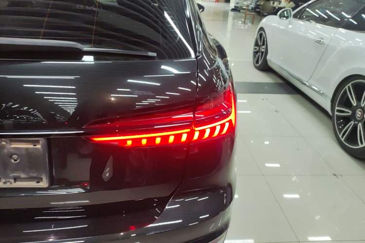 Used Audi A6 2021 allroad quattro Explorer 55 TFSI Prestige Off-Road Model Right Rear Taillight