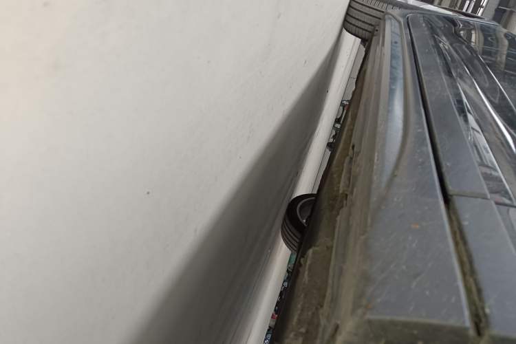 Used Audi A6 2021 allroad quattro Explorer 55 TFSI Prestige Off-Road Model Right Side Sill