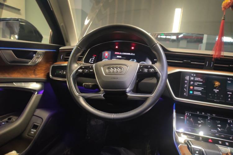 Used Audi A6 2021 allroad quattro Explorer 55 TFSI Prestige Off-Road Model Steering Wheel