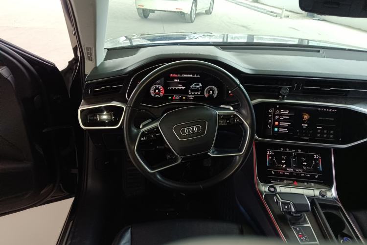 Used Audi A6 2021 allroad quattro Explorer 55 TFSI Prestige Off-Road Model Steering Wheel