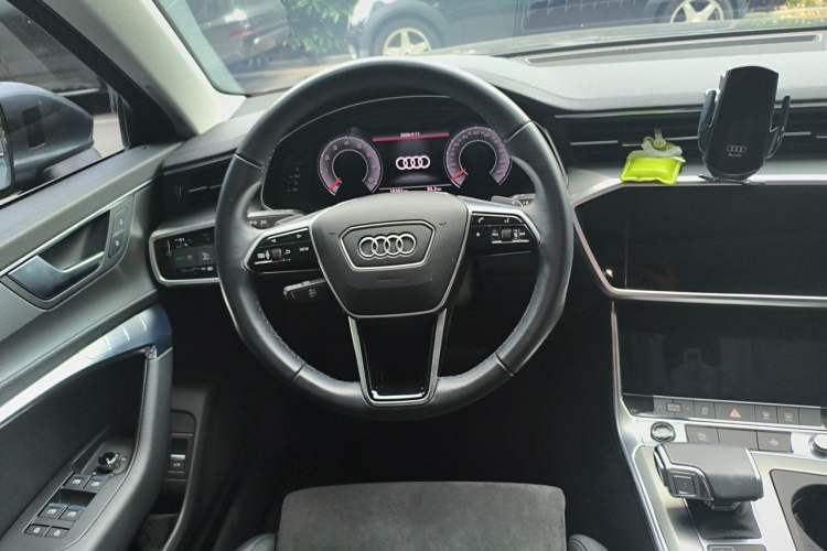 Used Audi A6 2021 Avant Avant-garde 45 TFSI Prestige Dynamic Edition Steering Wheel