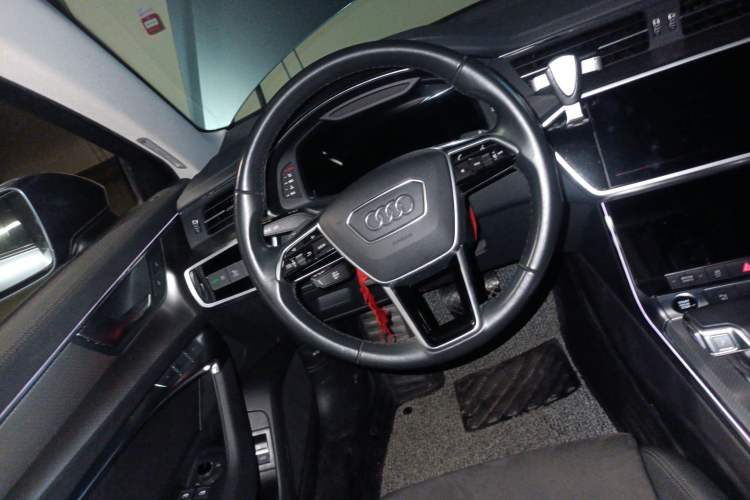 Used Audi A6 2021 Avant Avant-garde 45 TFSI Prestige Dynamic Edition Steering Wheel