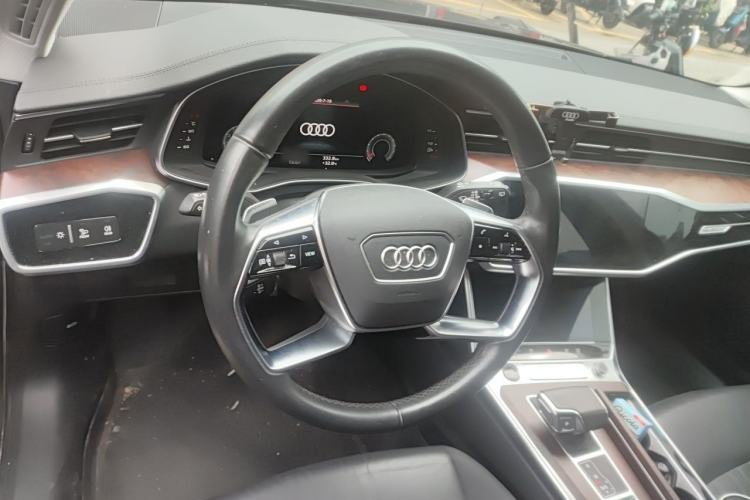 Used Audi A6 2021 allroad quattro Explorer 55 TFSI Prestige Off-Road Model Steering Wheel