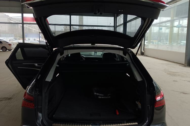 Used Audi A6 2021 allroad quattro Explorer 55 TFSI Prestige Off-Road Model Trunk