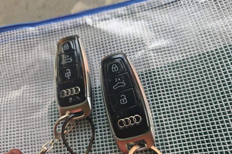 Used Audi A6  Vehicle Key