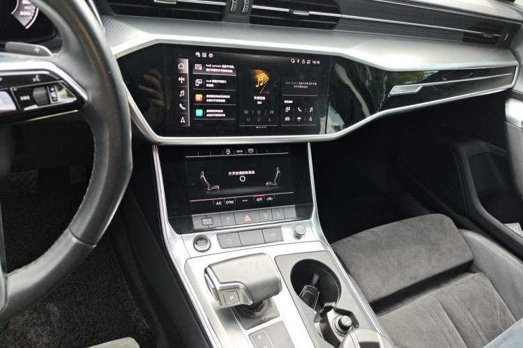 Used Audi A6 2021 Avant Avant-garde 45 TFSI Prestige Dynamic Edition Audio And AC Panel