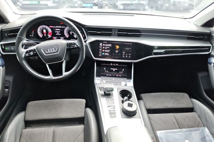 Used Audi A6 2021 Avant Avant-garde 45 TFSI Prestige Dynamic Edition Center Console