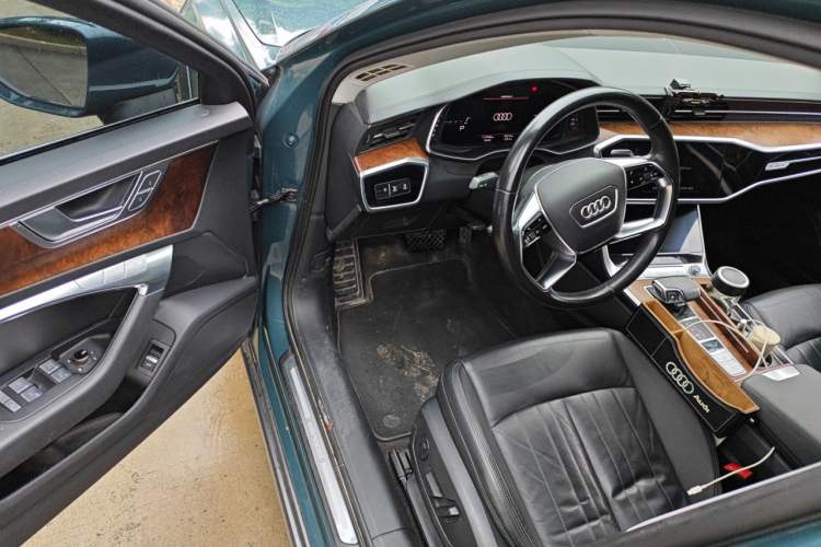 Used Audi A6 2021 allroad quattro Explorer 55 TFSI Prestige Off-Road Model Driver Seat
