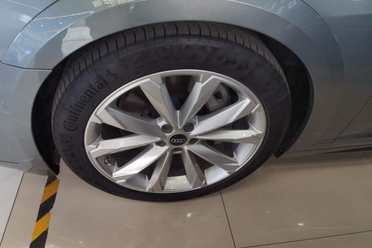 Used Audi A6 2021 allroad quattro Explorer 55 TFSI Prestige Off-Road Model Exterior 7