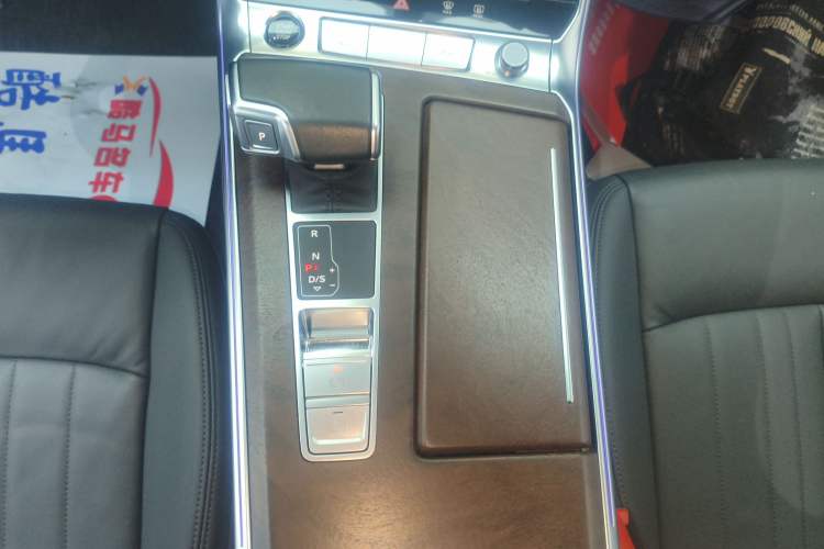 Used Audi A6 2021 allroad quattro Explorer 55 TFSI Prestige Off-Road Model Gear Lever