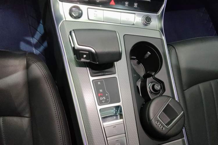 Used Audi A6 2021 allroad quattro Explorer 55 TFSI Prestige Off-Road Model Gear Lever