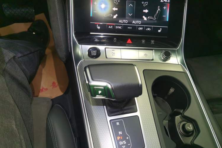 Used Audi A6 2021 allroad quattro Explorer 55 TFSI Prestige Off-Road Model Gear Lever