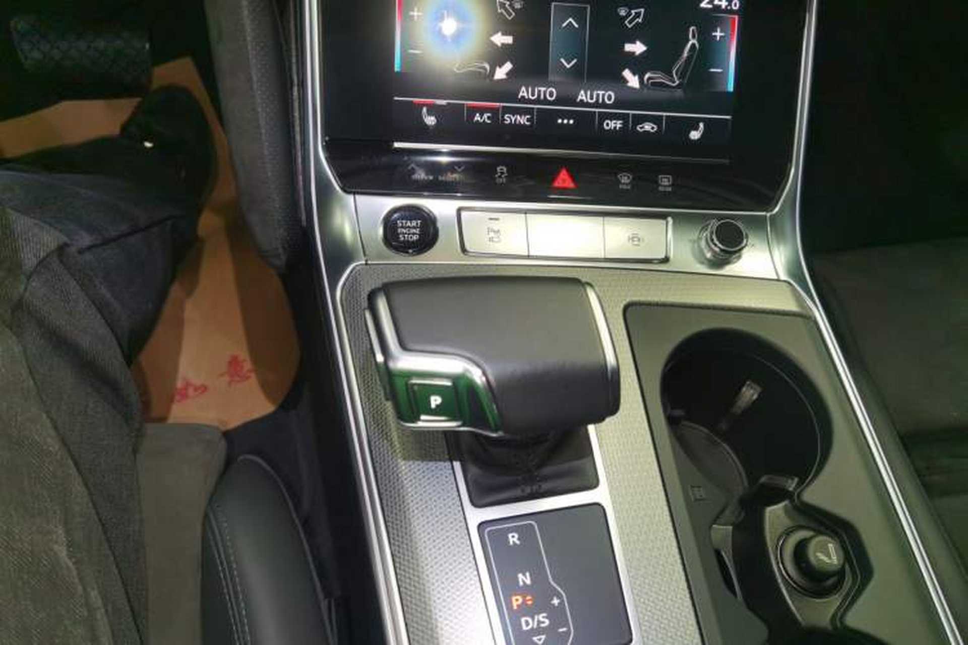 Used Audi A6 2021 allroad quattro Explorer 55 TFSI Prestige Off-Road Model Gear Lever