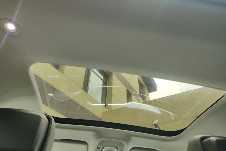 Used Audi A6 2021 allroad quattro Explorer 55 TFSI Prestige Off-Road Model Headliner