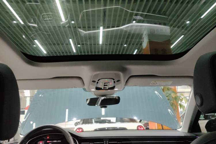 Used Audi A6 2021 allroad quattro Explorer 55 TFSI Prestige Off-Road Model Headliner