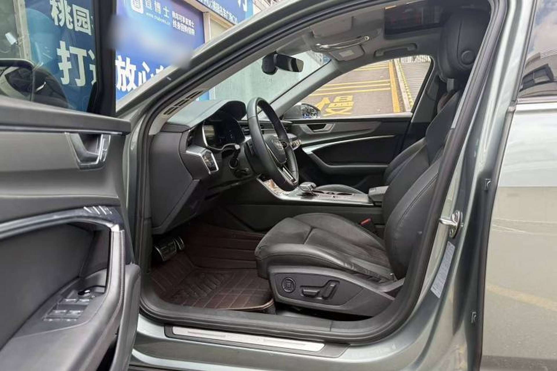 Used Audi A6 2021 allroad quattro Explorer 55 TFSI Prestige Off-Road Model Interior 4