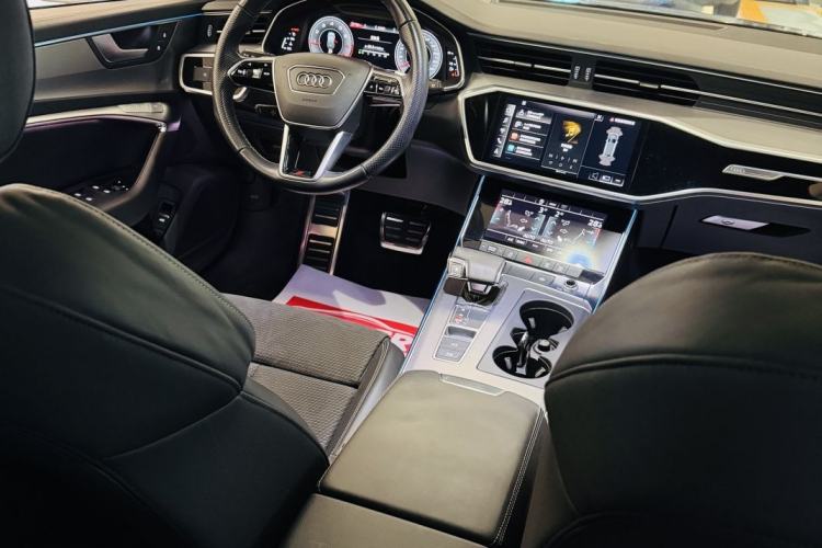 Used Audi A6 2021 Avant Avant-garde 45 TFSI Prestige Dynamic Edition Interior 9