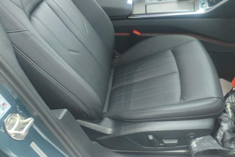 Used Audi A6 2021 allroad quattro Explorer 55 TFSI Prestige Off-Road Model Right Front Seat