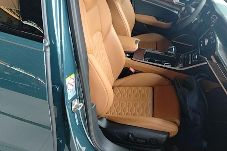 Used Audi A6 2021 allroad quattro Explorer 55 TFSI Prestige Off-Road Model Right Front Seat