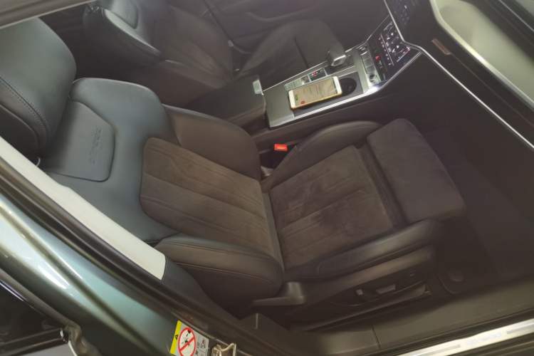 Used Audi A6 2021 allroad quattro Explorer 55 TFSI Prestige Off-Road Model Right Front Seat
