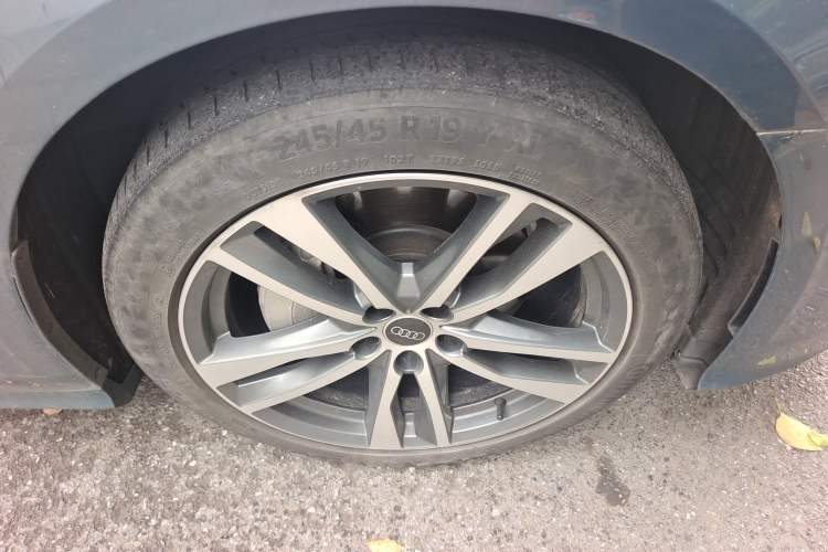 Used Audi A6 2021 Avant Avant-garde 45 TFSI Prestige Dynamic Edition Right Front Wheel Hub