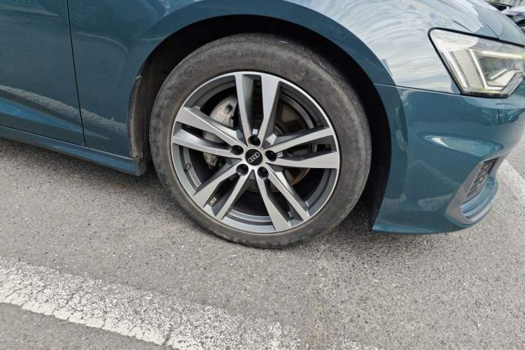 Used Audi A6 2021 Avant Avant-garde 45 TFSI Prestige Dynamic Edition Right Front Wheel Hub
