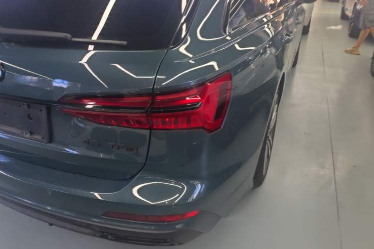 Used Audi A6 2021 Avant Avant-garde 45 TFSI Prestige Dynamic Edition Right Rear Taillight
