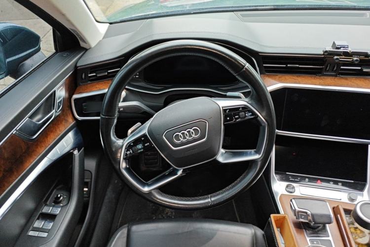 Used Audi A6 2021 allroad quattro Explorer 55 TFSI Prestige Off-Road Model Steering Wheel