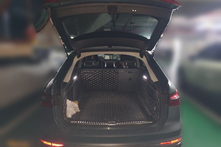 Used Audi A6 2021 allroad quattro Explorer 55 TFSI Prestige Off-Road Model Trunk