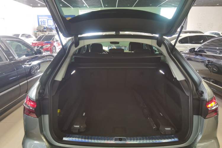 Used Audi A6 2021 allroad quattro Explorer 55 TFSI Prestige Off-Road Model Trunk