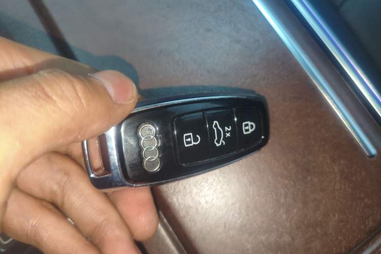Used Audi A6 2021 allroad quattro Explorer 55 TFSI Prestige Off-Road Model Vehicle Key